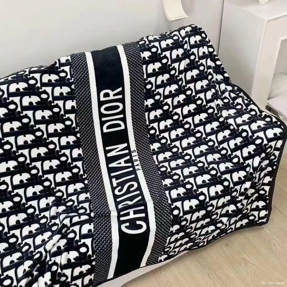FLEECE OBLIQUE BLANKET THROW 0611
